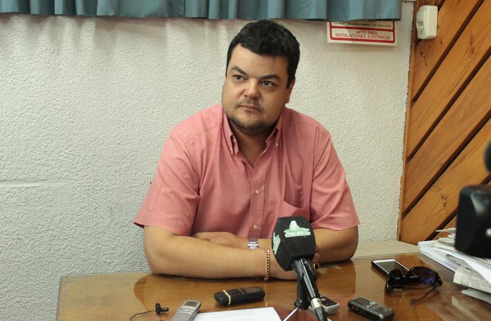 Adolfo Balverde (Director de defensa cívil)